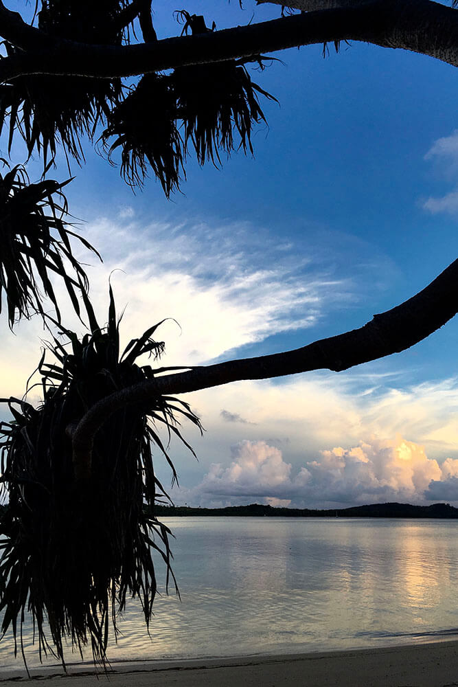coconut-beach-resort-beach-blue-gold-sunset