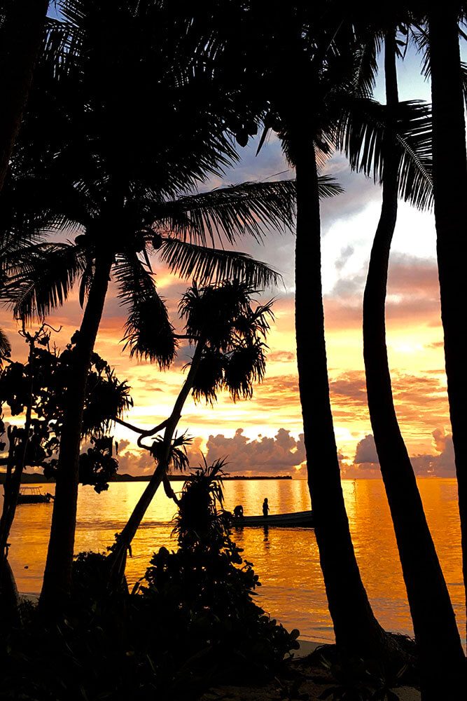 coconut-beach-resort-beach-sunsets-on-blue-lagoon