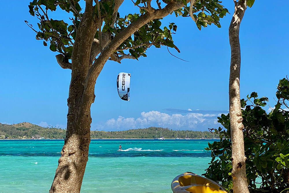 coconut-beach-resort-activities-kite-surfing