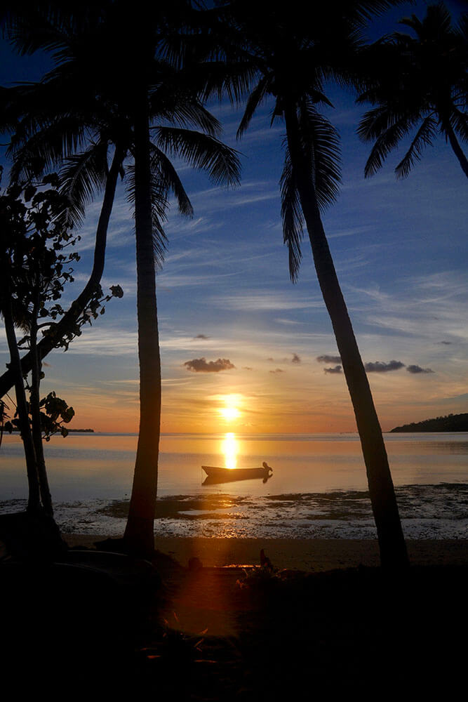 coconut-beach-resort-beach-sunset-boating